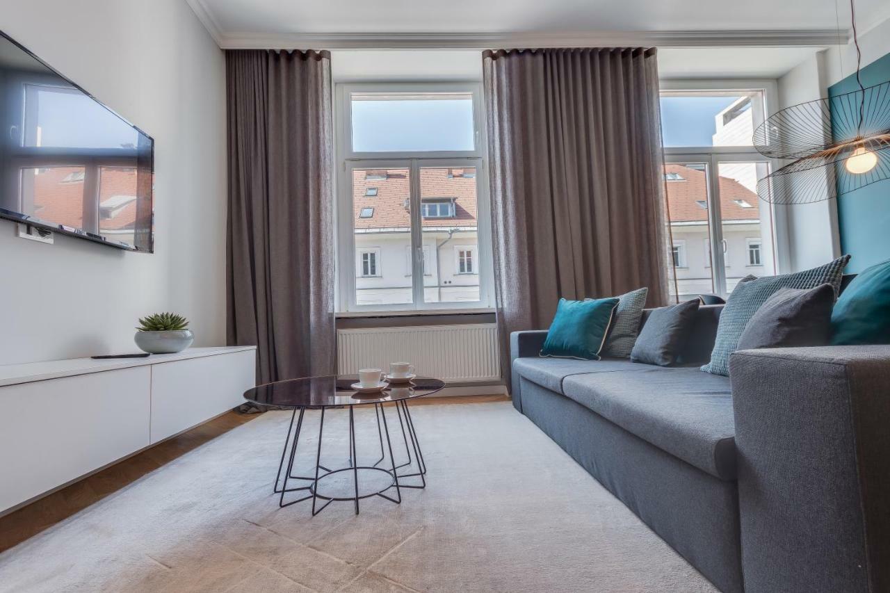 Fine Two Bedroom Trdinova Apartment リュブリャナ エクステリア 写真