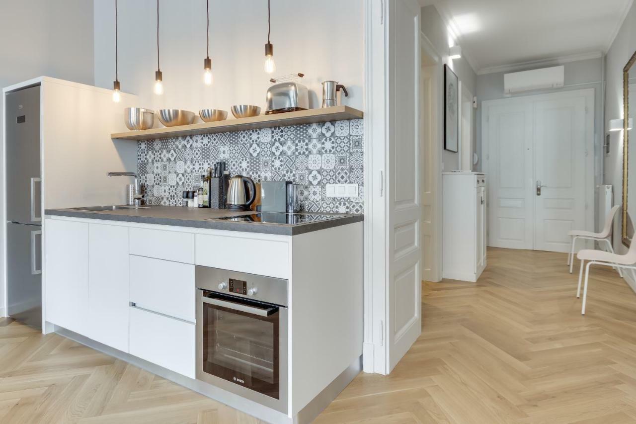 Fine Two Bedroom Trdinova Apartment リュブリャナ エクステリア 写真