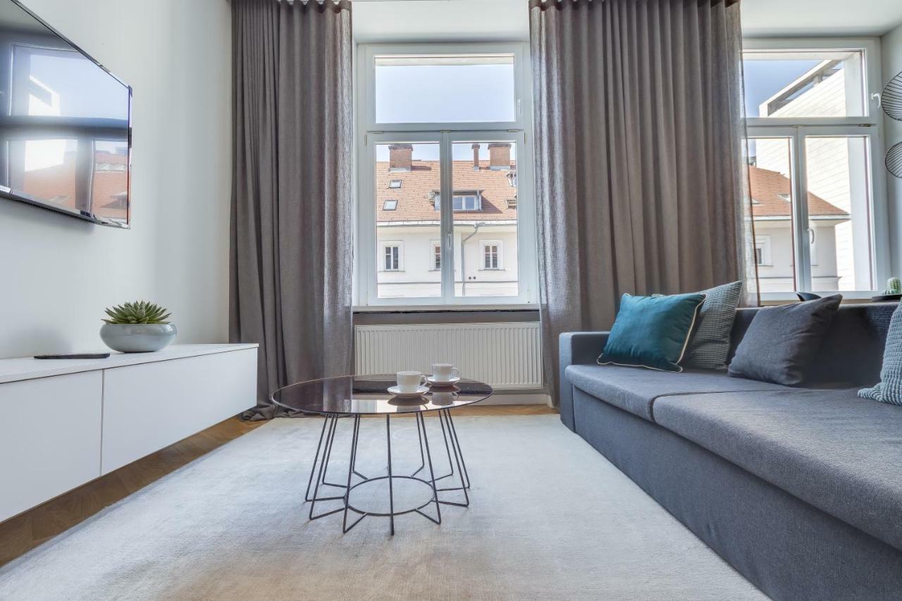 Fine Two Bedroom Trdinova Apartment リュブリャナ エクステリア 写真